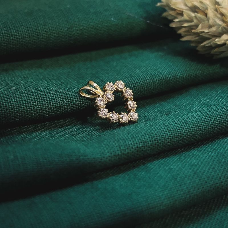 Image 2 of Gold pendant of a heart with zirconia