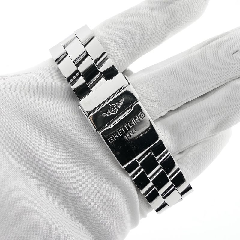 Image 14 of Breitling Super Avenger A13370; Chronograph men's watch