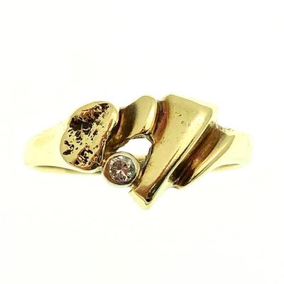Image 2 of Golden fantasy ring with diamond 0.02 ct.