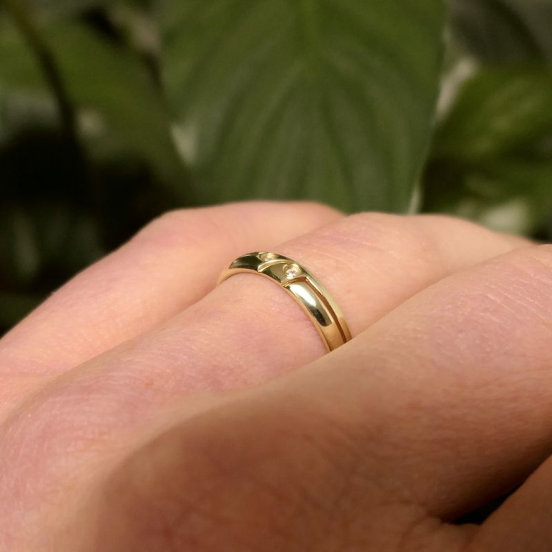 Image 10 of Gold ring with diamond | 0.02 ct.