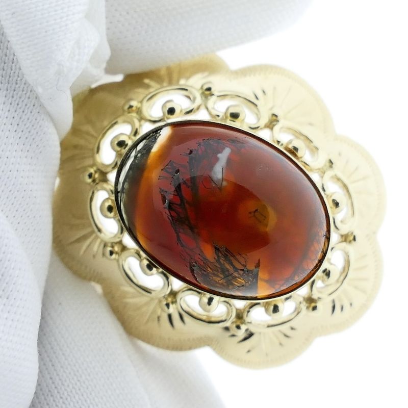 Image 3 of Gold pendant with moss agate