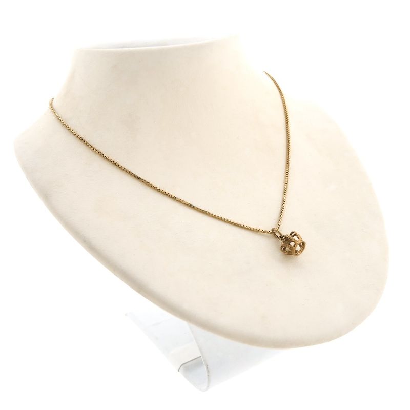 Image 6 of Rose gold pendant of a crown