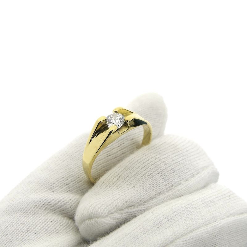 Image 7 of Gold solitaire ring with zirconia