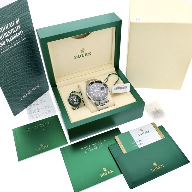 Image 4 of Rolex Sea-Dweller 43mm 126600; Men's diving watch