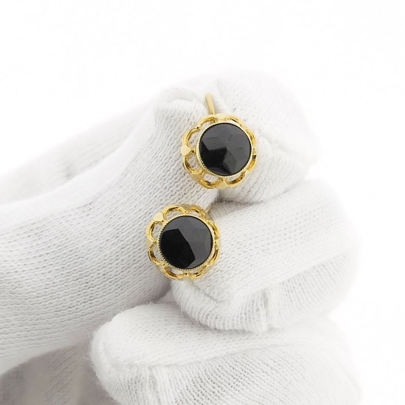 Image 9 of Vintage gold earrings with garnet