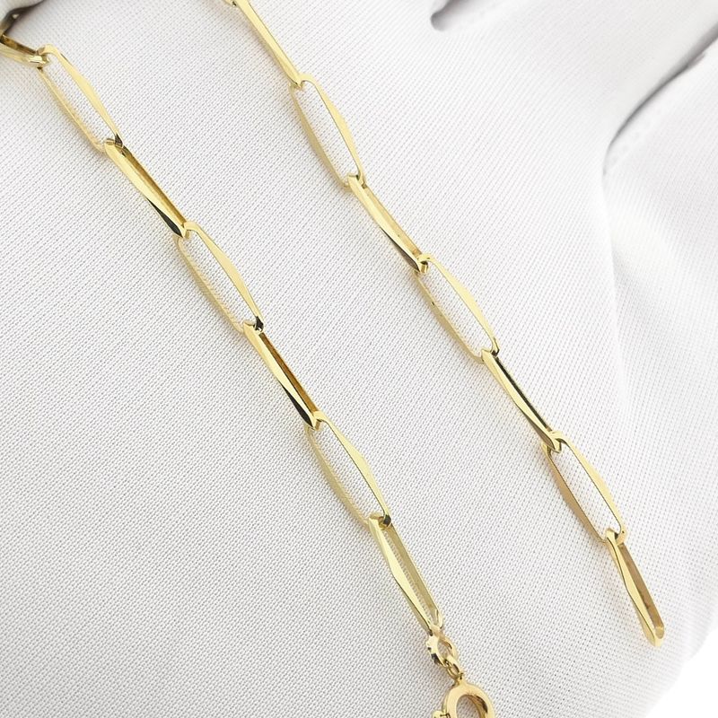 Image 10 of Gold closed forever bracelet