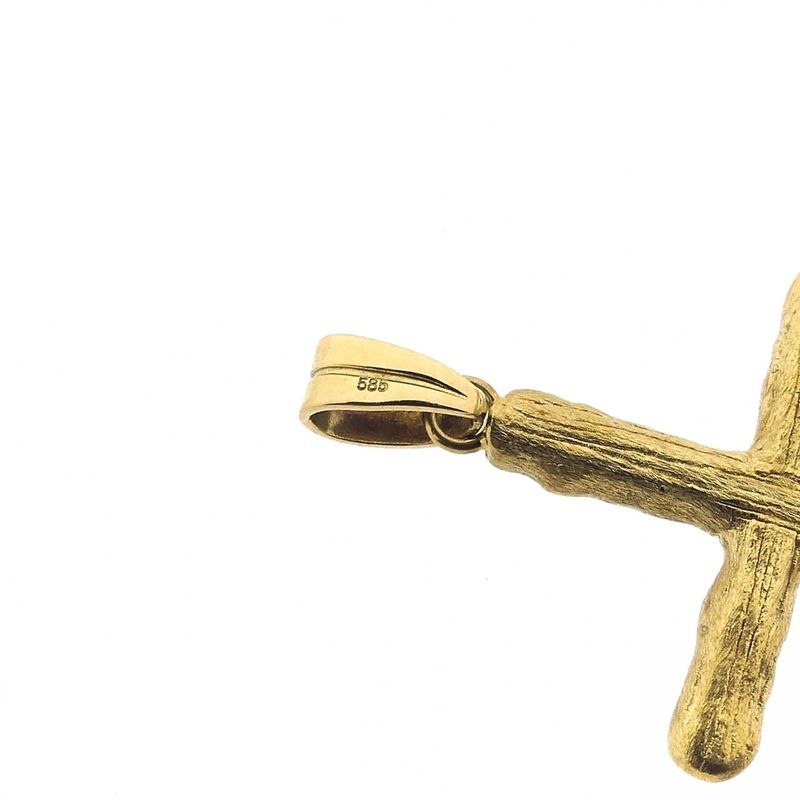 Image 7 of Gold pendant of a cross
