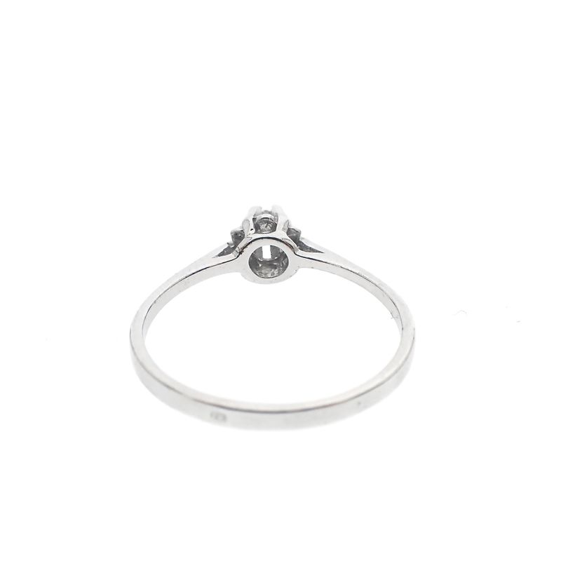 Image 5 of Silver solitaire ring with zirconia