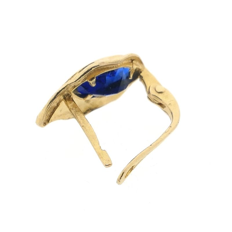 Image 8 of 18 ct. Gold stud earrings with sapphire