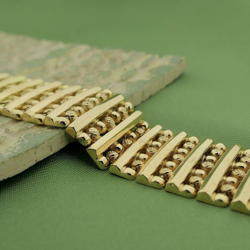 Image 8 of Gold link bracelet