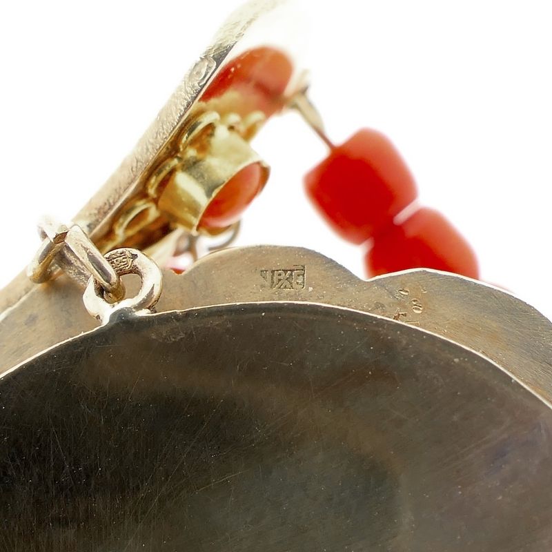 Image 11 of Luxury red coral necklace with gold clasp; Antique | 54 cm