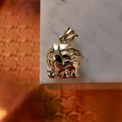 Image 2 of Gold elephant pendant