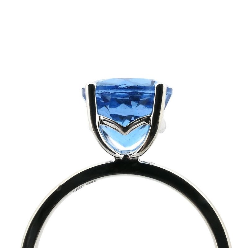 Image 3 of White gold solitaire ring with topaz