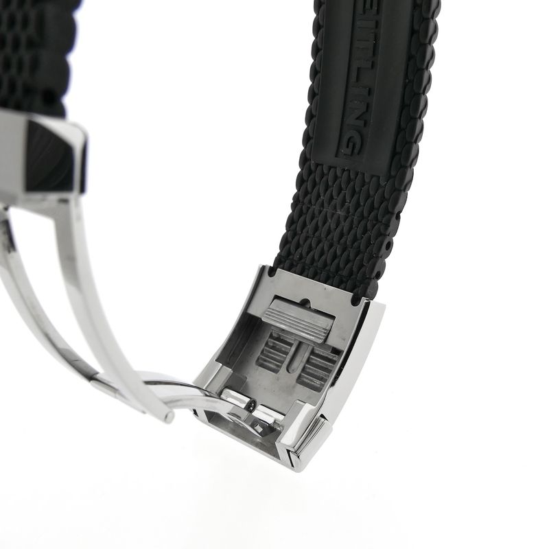 Image 11 of Breitling Superocean Heritage B20 42mm UB2010; Automatic men's watch