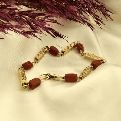 Image 2 of Vintage gold bracelet with red coral