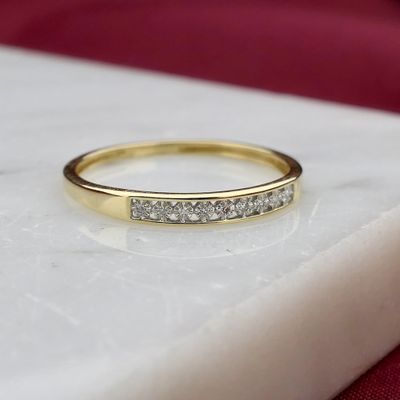 Image 2 of Gold ring with diamonds; 0.045 ct.