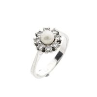 Diamonde White Gold Ring with Pearl & Diamonds