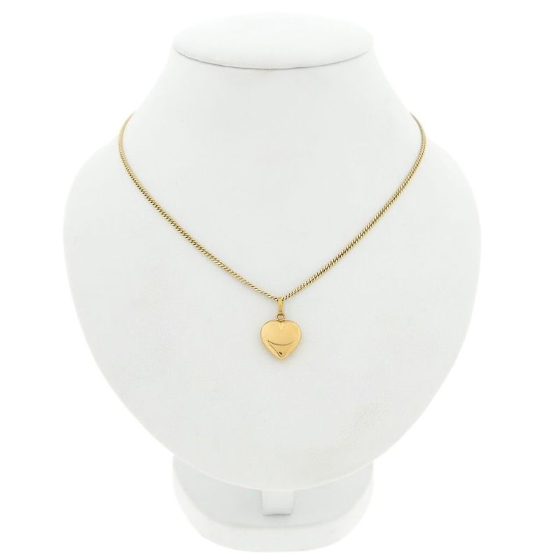 Image 3 of Gold pendant of a heart