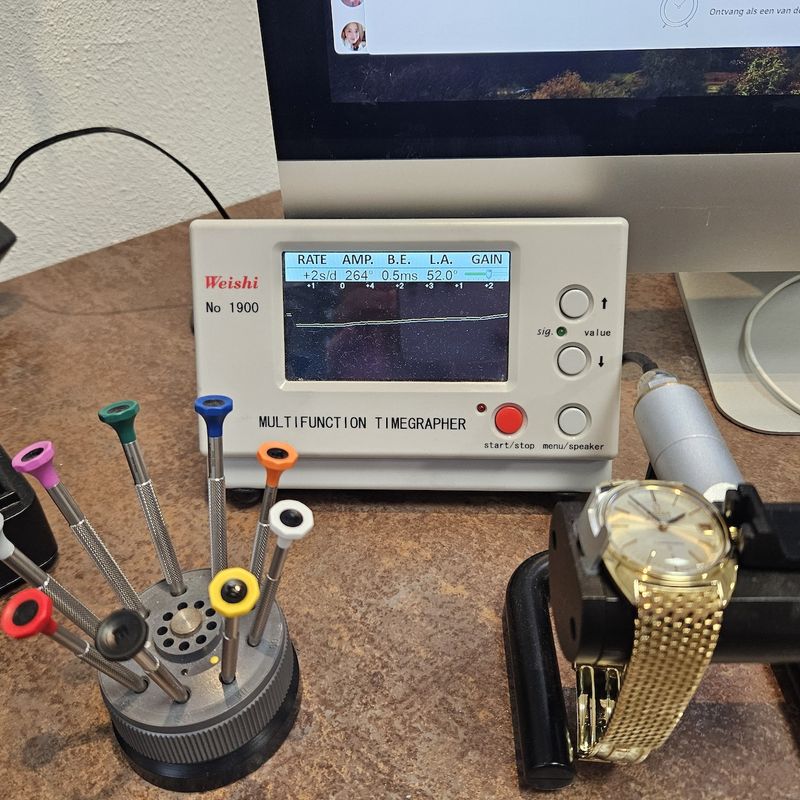 Image 26 of Omega Constellation Automatic Chronometer 168.009; Vintage 14k gold men's watch