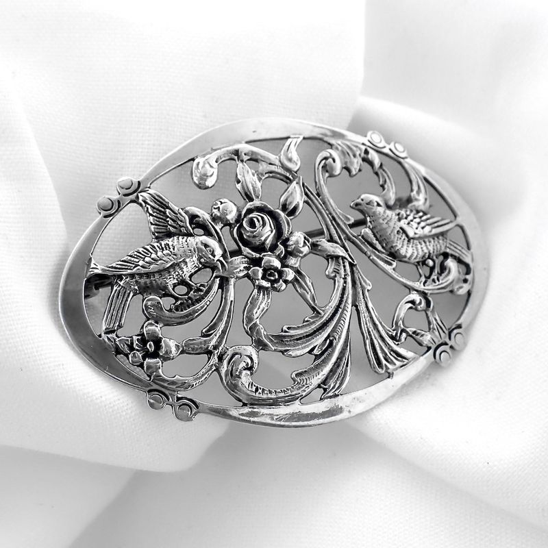 Image 4 of Silver brooch | Floral design