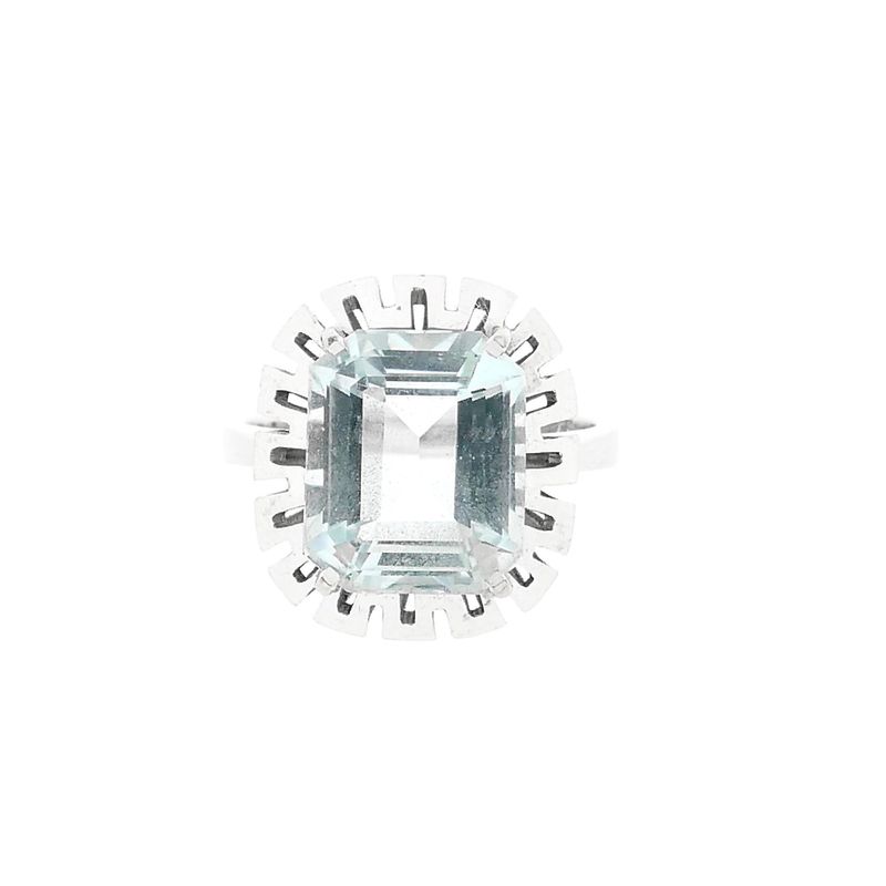 Image 3 of 14K White Gold Ring with Light Blue Zirconia; Size 17.5