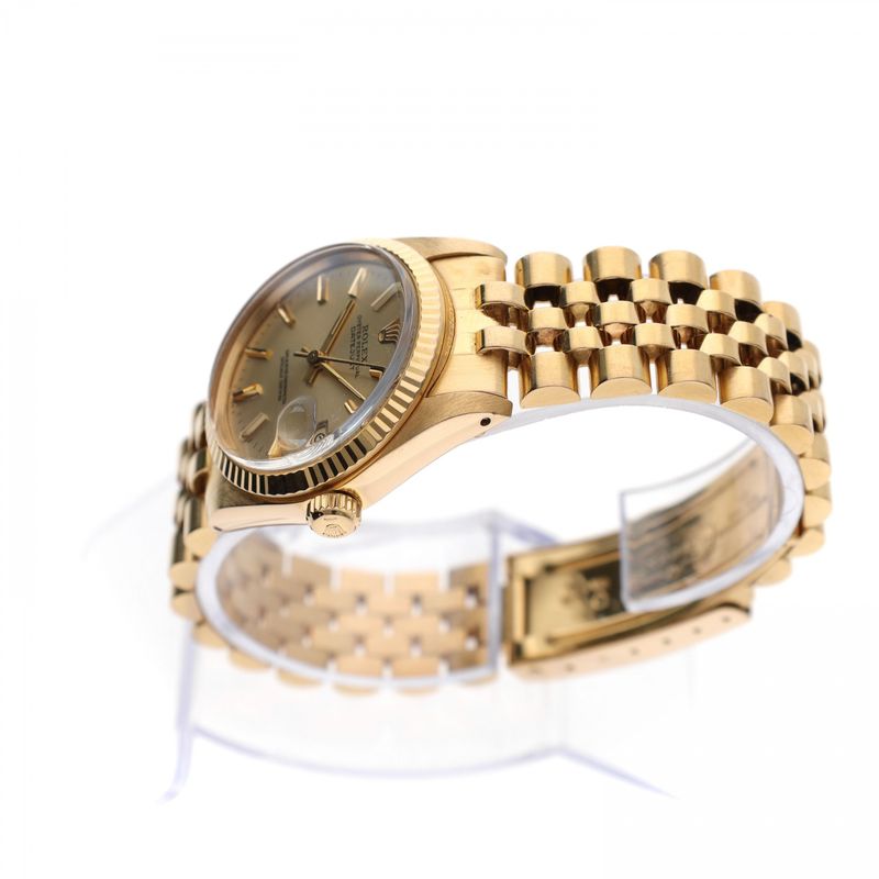Image 7 of Rolex Datejust 31mm 18ct Gold Watch