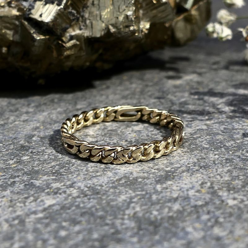 Image 2 of Gold link ring
