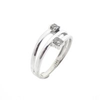 White gold ring with zirconia stones