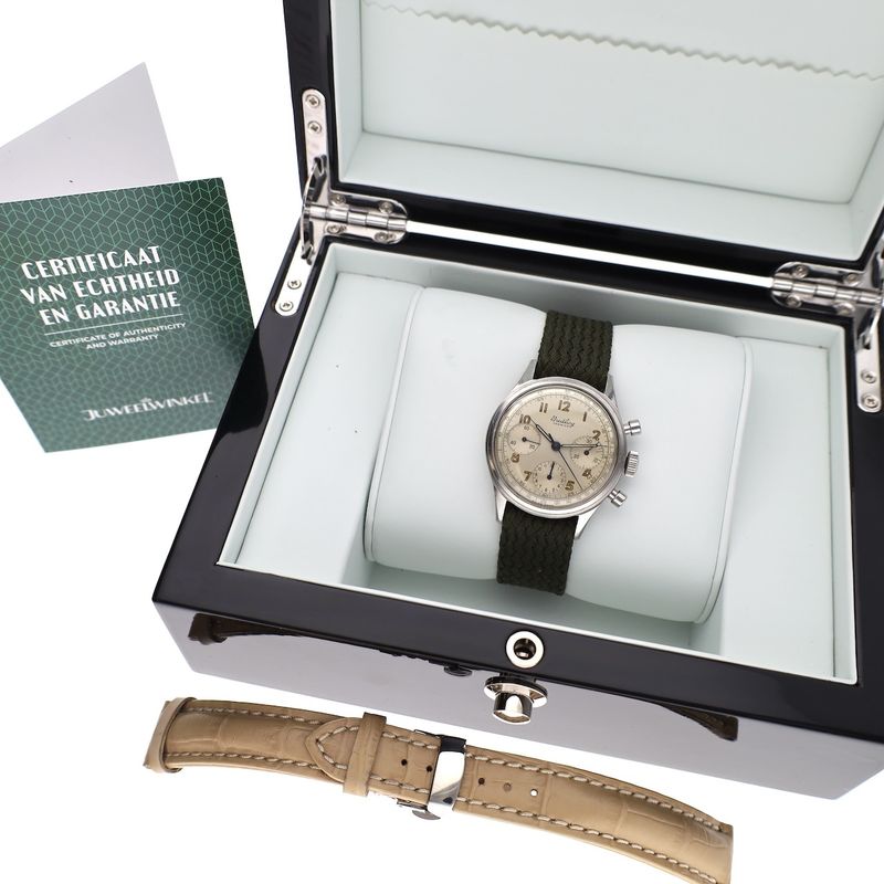 Image 4 of Breitling Premier Chronograph 788; Vintage watch from the 1940s