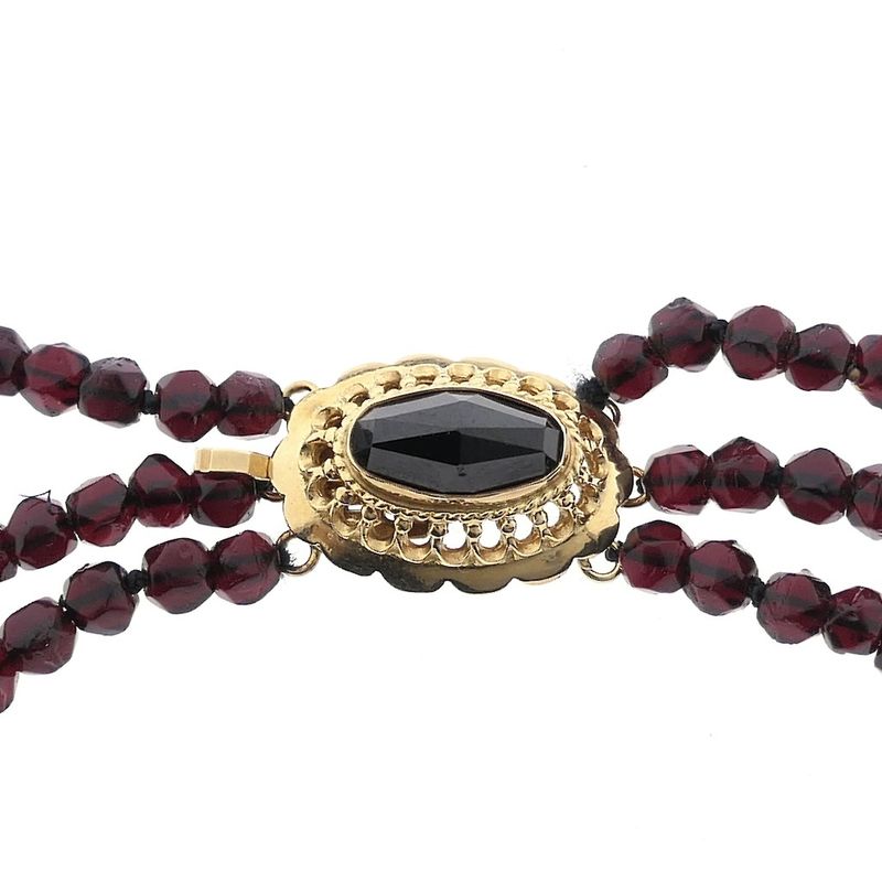 Image 5 of Antique garnet bead necklace with gold decorative clasp | 62 cm