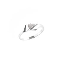Silver ladies ring with fantasy design