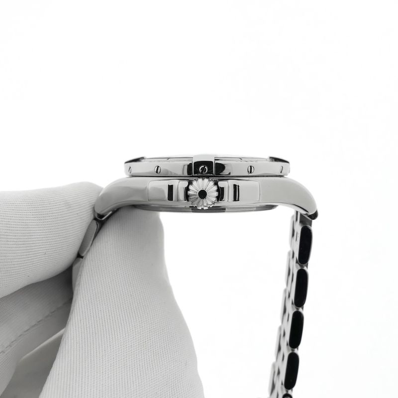 Image 5 of Breitling Galactic 36 A37330; Automatic watch with diamonds and mother-of-pearl dial