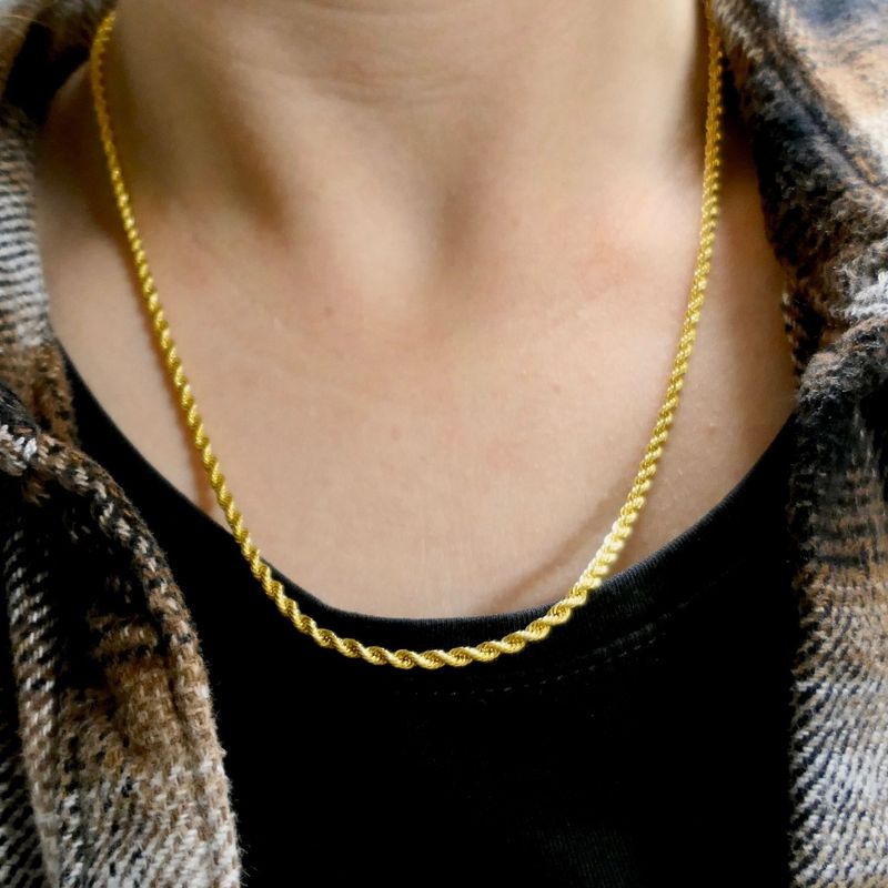 Image 8 of Gold twisted link chain