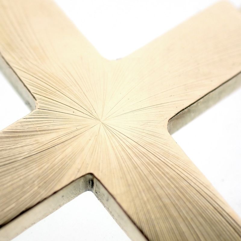 Image 6 of Gold pendant of a cross