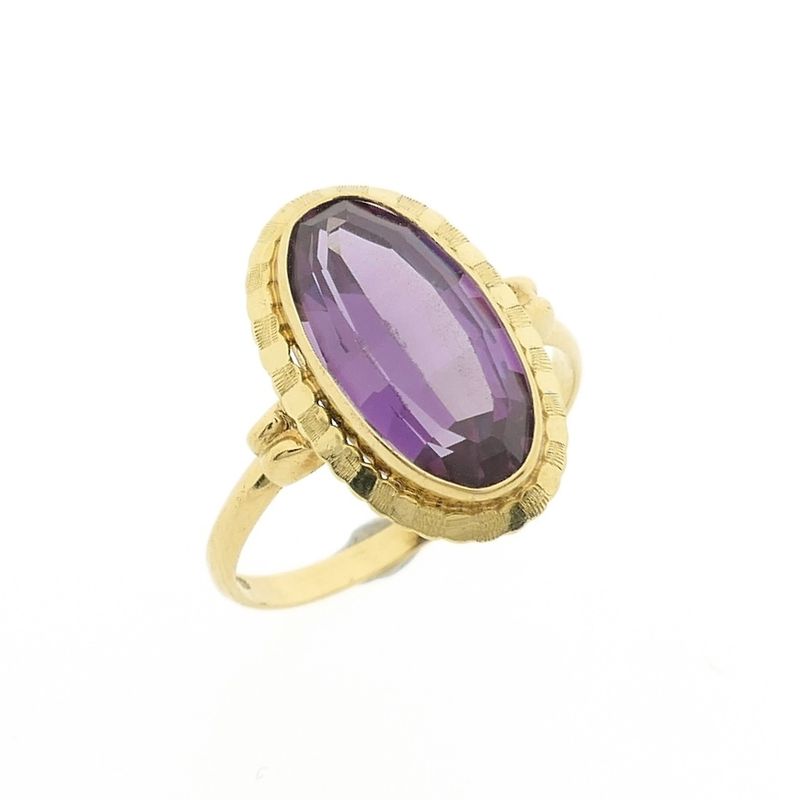 Image 1 of Gold ring with amethyst | Vintage