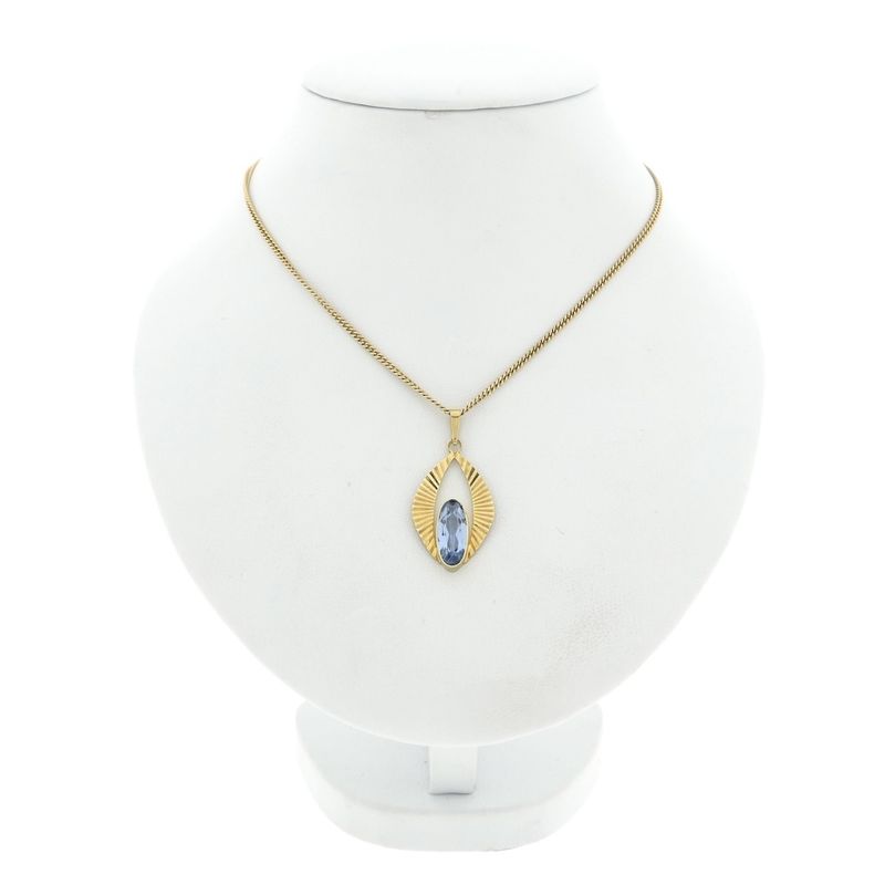 Image 3 of Gold pendant with Aquamarine