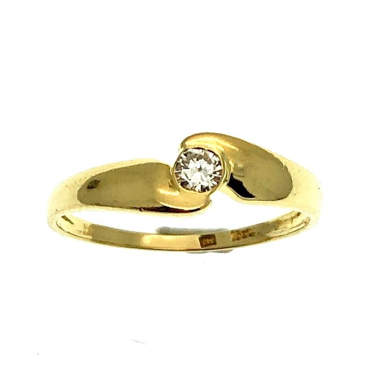 Image 2 of Gold solitaire ring; diamond 0.12 ct.