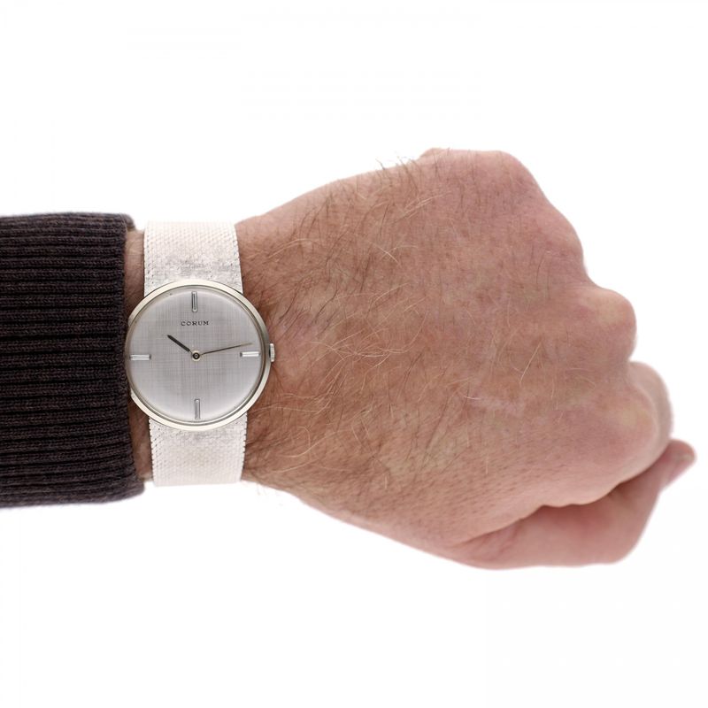 Image 14 of Corum 18ct. Ref: 8261 White Gold Men's Watch 'Linen' Dial Cal. 4200
