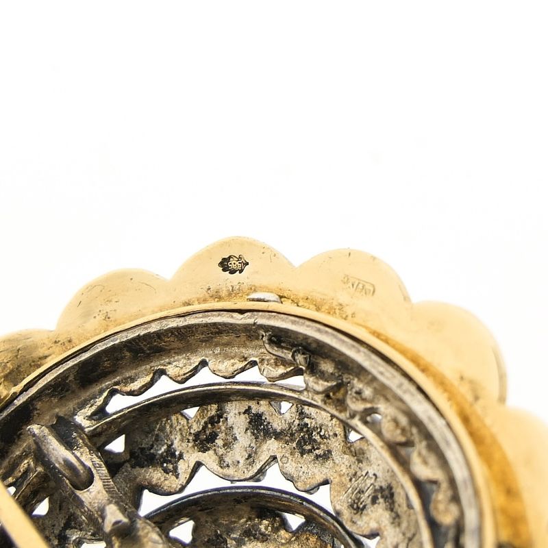 Image 7 of Antique gold brooch with rose-cut diamonds; approx. 0.22 ct.