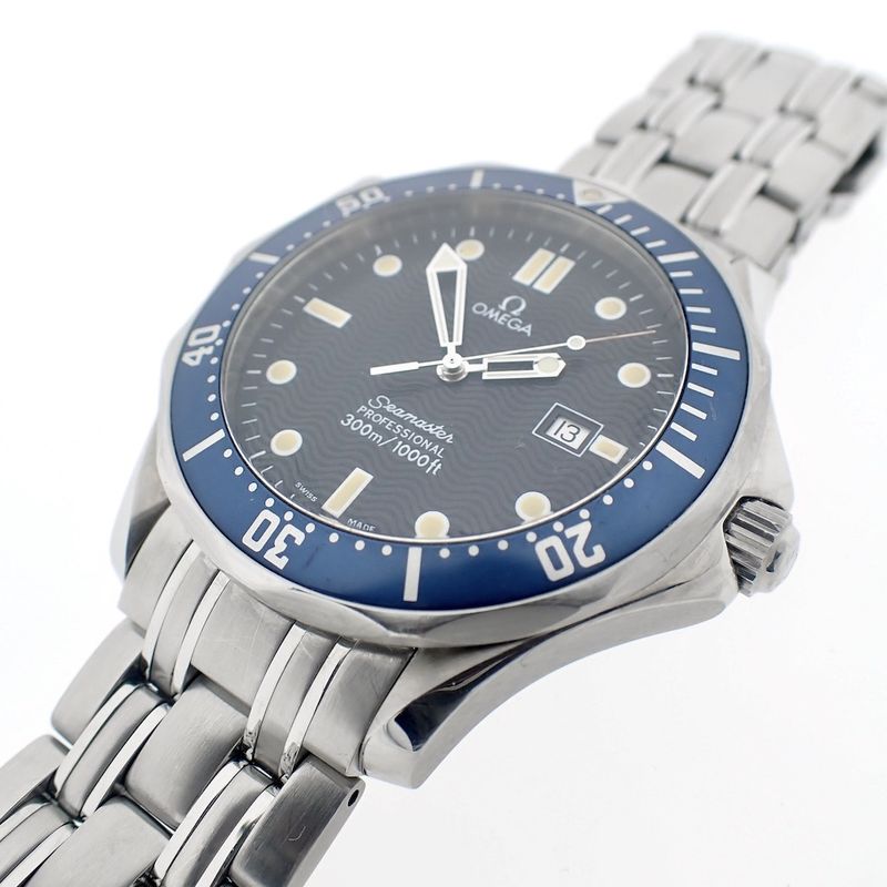 Image 8 of Omega Seamaster Professional; Men's diving watch known from James Bond