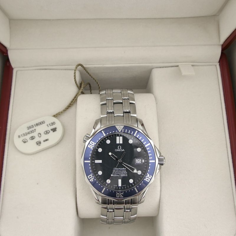 Image 21 of Omega Seamaster 300m 'James Bond' 2531.80.00; Automatic men's diving watch
