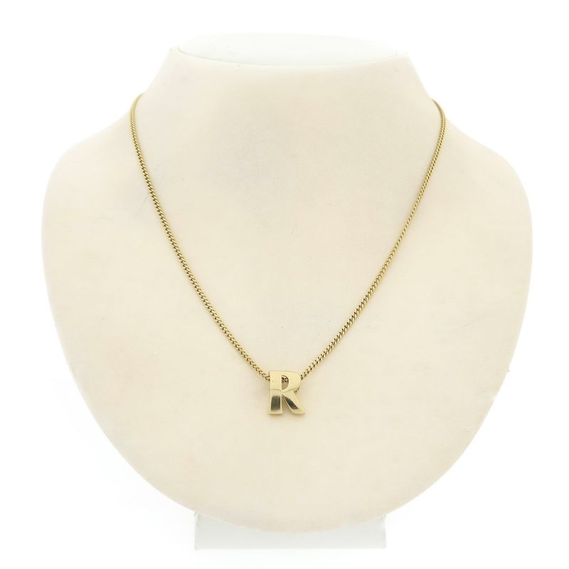 Image 9 of Gold pendant of the letter R