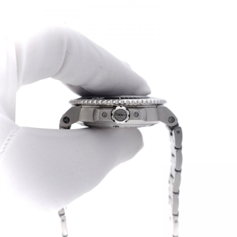 Image 3 of Oris Aquis Date 5-Days Cal. 400 'Grey' Watch