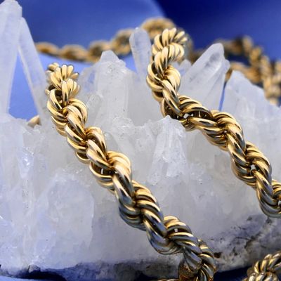 8 Karat Twisted Link Chain Image 2 of 8 Karat Twisted Link Chain