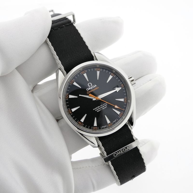 Image 14 of Omega Seamaster Aqua Terra 'Anti Magnetic' 150M 231.12.42.21.01.002; Automatic men's watch