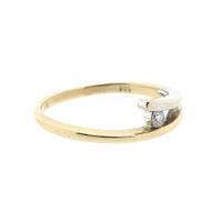 Two-tone gold ring with diamond; 0.07 ct.