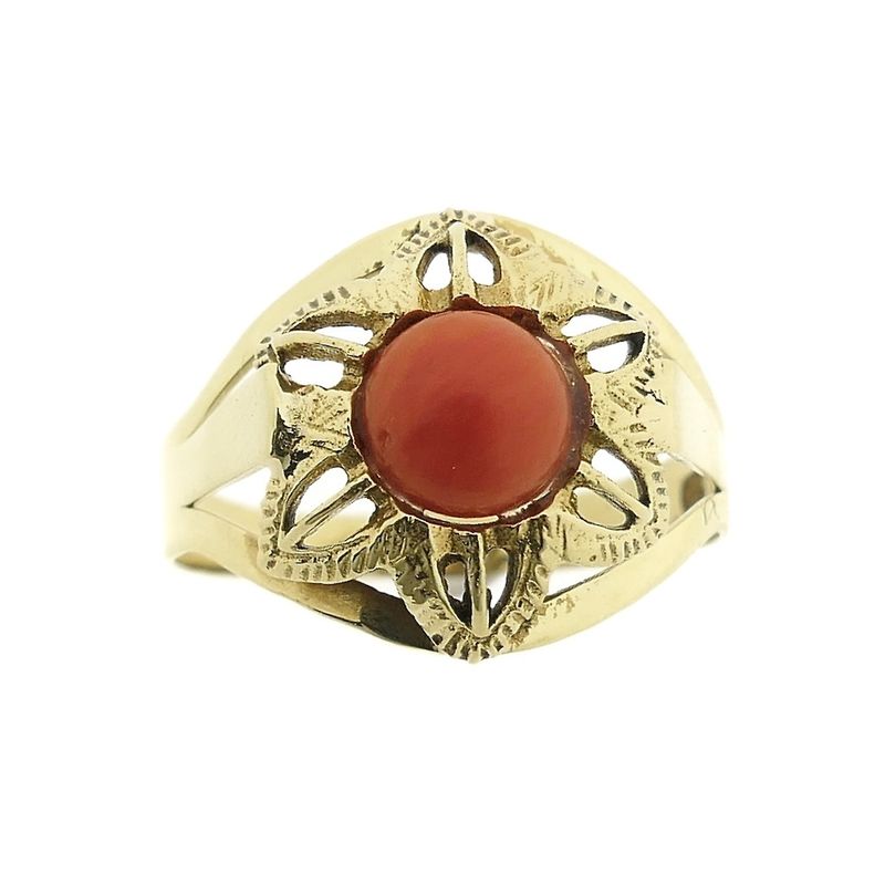 Image 3 of Gold ring with red coral | Vintage