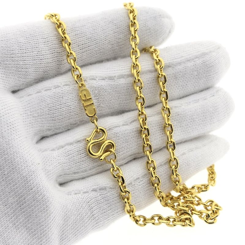 Image 9 of Exclusive gold anchor link necklace with traditional S-clasp in 24 kt.