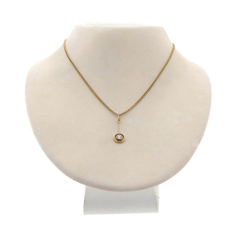 Image 3 of Gold pendant with diamond | 0.20 ct.