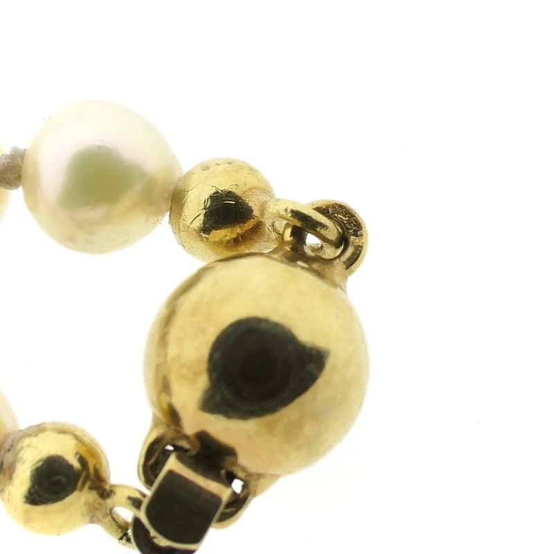 Image 8 of Vintage pearl necklace with gold clasp | 88 cm